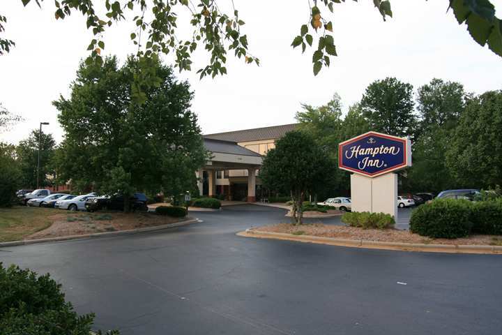 Hampton Inn Raleigh/Town Of Уэйк-Форест Экстерьер фото